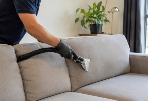 Nettoyage de canapé en profondeur à Luxé